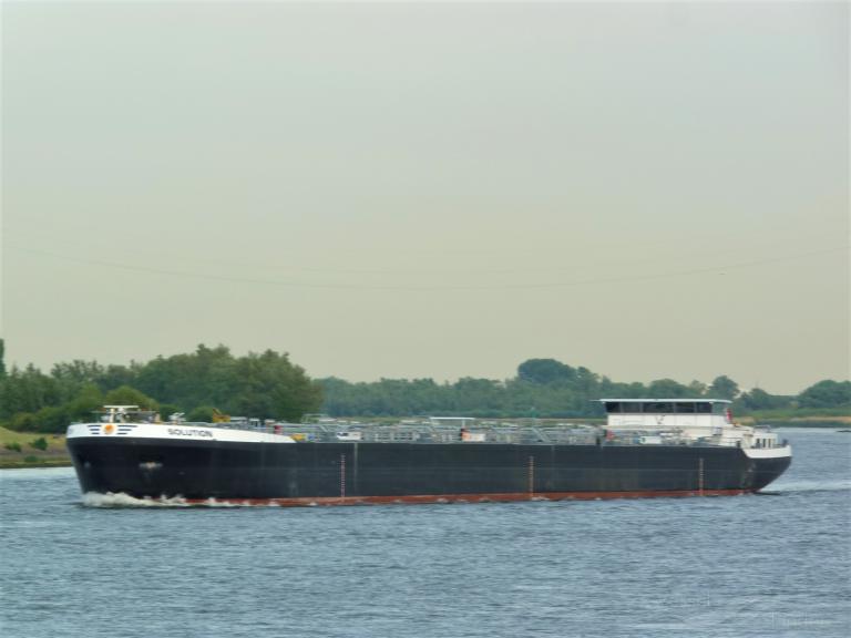 solution (Tanker) - IMO , MMSI 244131439, Call Sign PB4966 under the flag of Netherlands