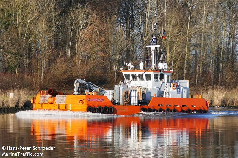 nsi worker (Buoy/Lighthouse Vessel) - IMO 8848288, MMSI 244895000, Call Sign PGET under the flag of Netherlands