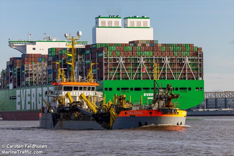 amazone (Hopper Dredger) - IMO 9158630, MMSI 245718000, Call Sign PDAB under the flag of Netherlands