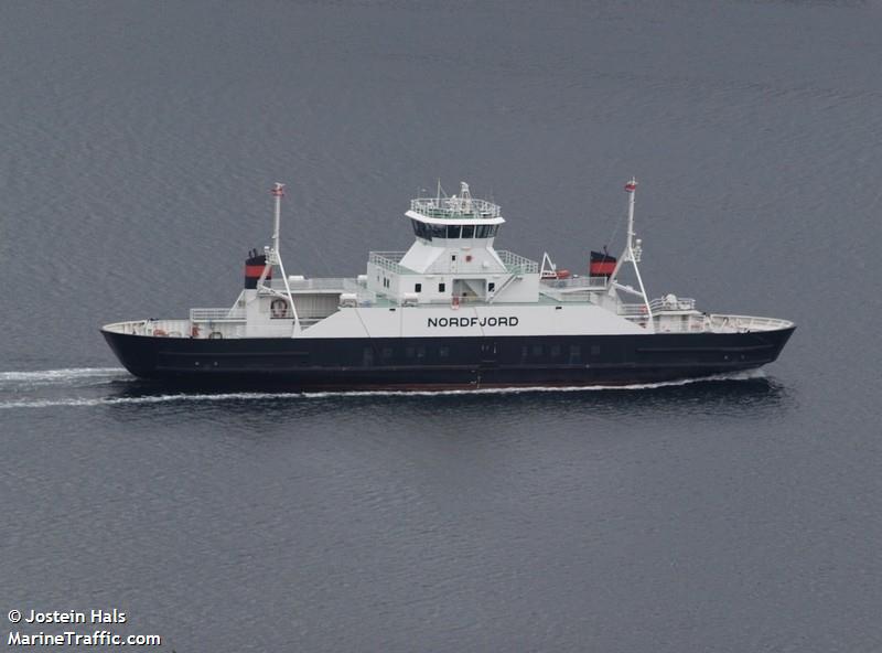 nordfjord (Passenger/Ro-Ro Cargo Ship) - IMO 9251949, MMSI 258343000, Call Sign LLMY under the flag of Norway