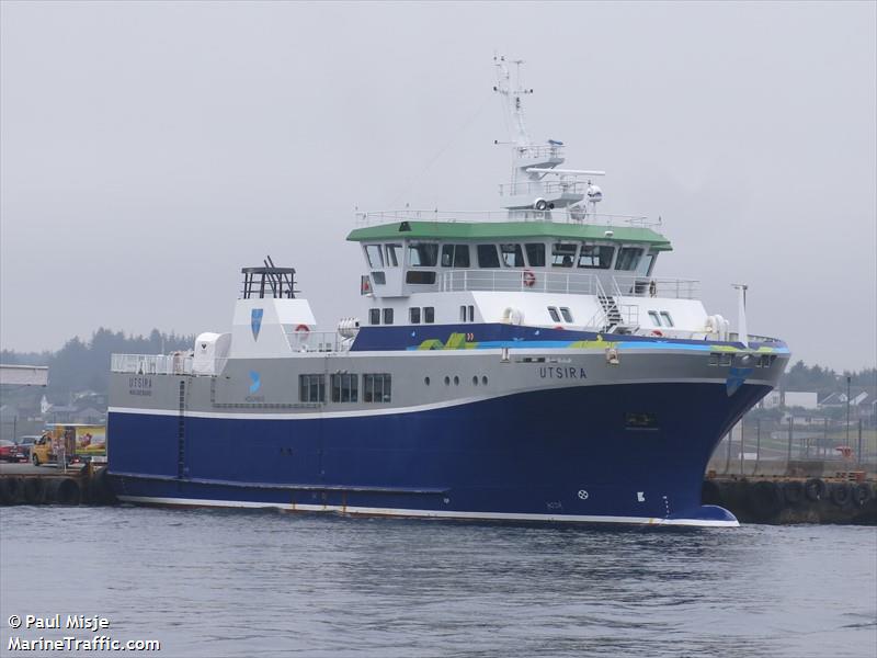 utsira (Passenger/Ro-Ro Cargo Ship) - IMO 9334507, MMSI 259395000, Call Sign LNDY under the flag of Norway