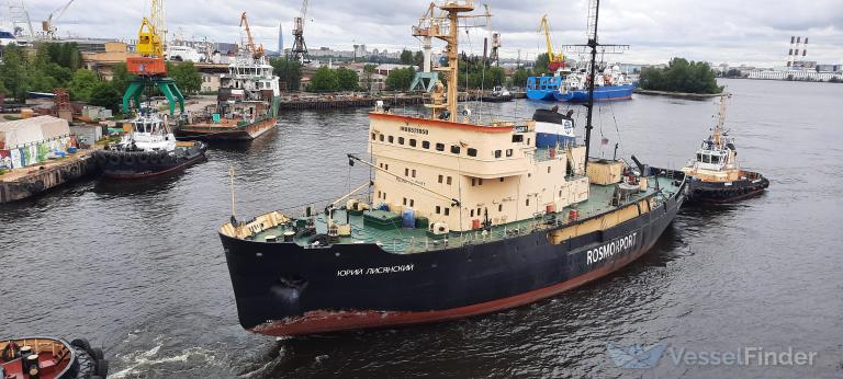 yuriy lisyanskiy (Icebreaker) - IMO 6521850, MMSI 273426110, Call Sign UIRX under the flag of Russia