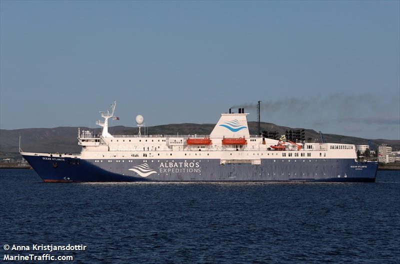 ocean atlantic (Passenger (Cruise) Ship) - IMO 8325432, MMSI 311000422, Call Sign C6CB6 under the flag of Bahamas