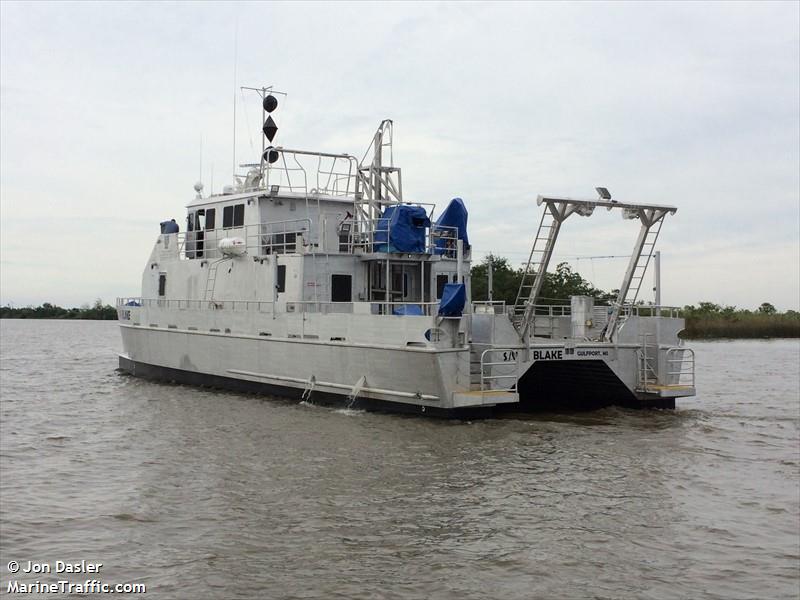 survey vessel blake (Dredging or UW ops) - IMO , MMSI 367642270, Call Sign WDH6853 under the flag of United States (USA)