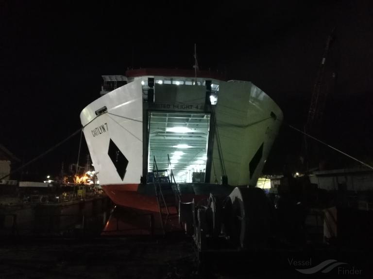 caitlyn7 (Passenger/Ro-Ro Cargo Ship) - IMO 9836000, MMSI 525200335, Call Sign YCIO2 under the flag of Indonesia