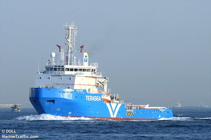 posh falcon (Anchor Hoy) - IMO 9624586, MMSI 566512000, Call Sign 9V9964 under the flag of Singapore