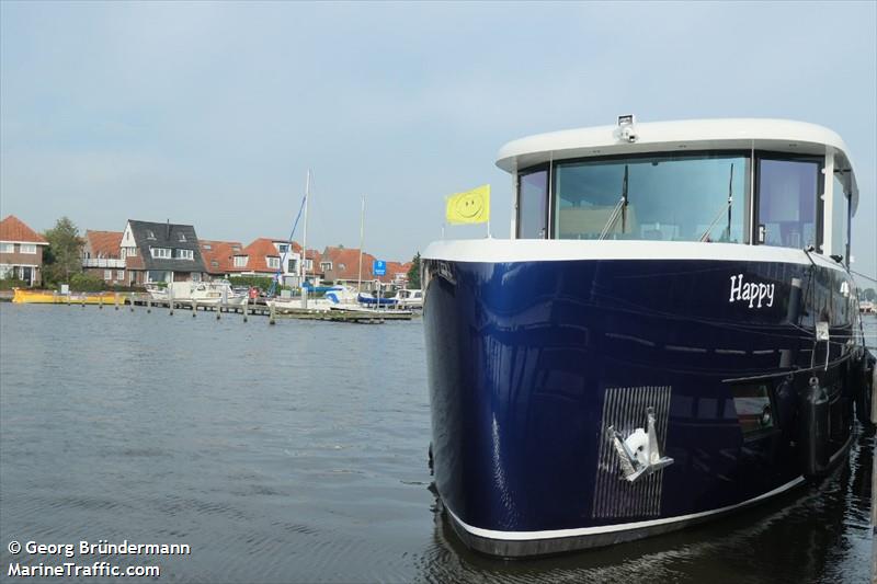 happy (Pleasure craft) - IMO , MMSI 211381020, Call Sign DK4941 under the flag of Germany