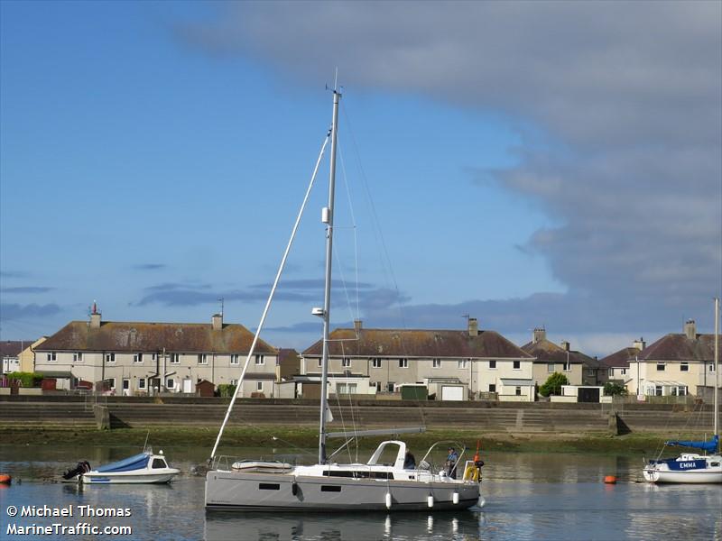 autumn breeze (Sailing vessel) - IMO , MMSI 232022797, Call Sign MFNG7 under the flag of United Kingdom (UK)