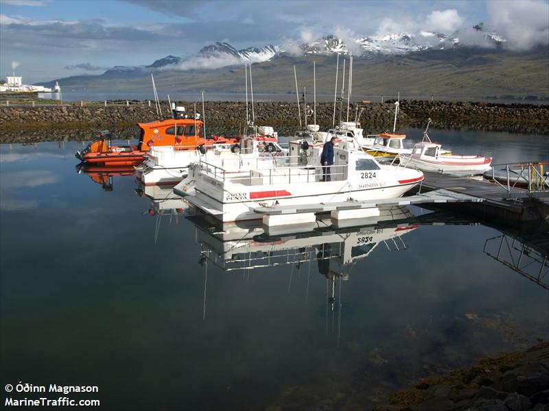 skarphedinn (Fishing vessel) - IMO , MMSI 251841570, Call Sign 2824 under the flag of Iceland