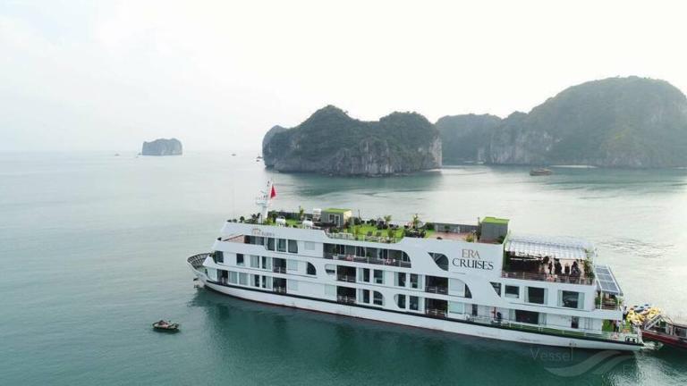 era cruises 02 (Passenger ship) - IMO , MMSI 574110451 under the flag of Vietnam