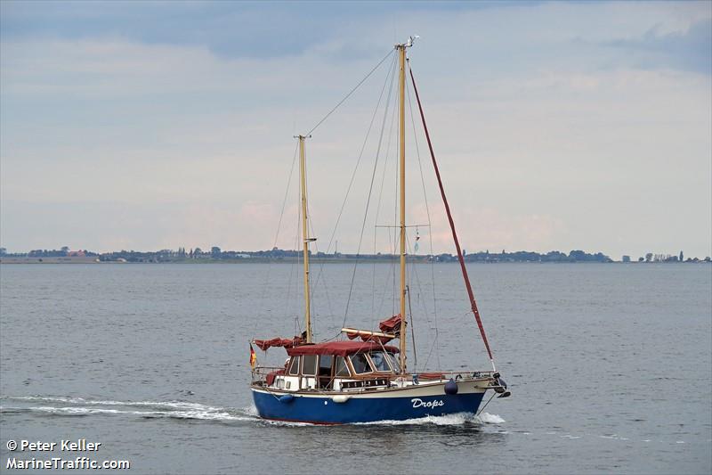 drops (Sailing vessel) - IMO , MMSI 211814500, Call Sign DC5108 under the flag of Germany