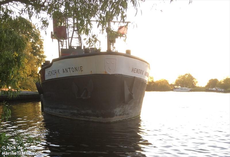 hendrik antonie (Cargo ship) - IMO , MMSI 244750447, Call Sign PD7141 under the flag of Netherlands