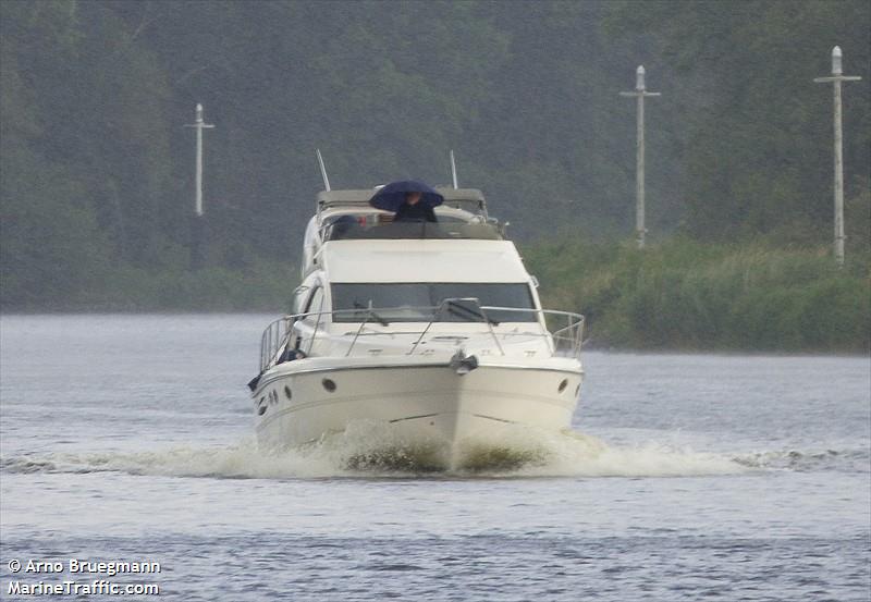 matrix (Pleasure craft) - IMO , MMSI 205554730, Call Sign OP5547 under the flag of Belgium