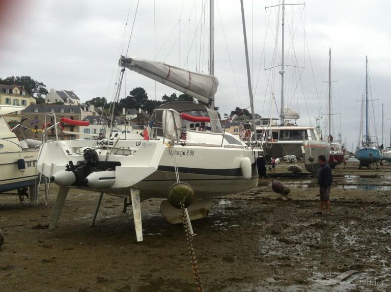 madness (Sailing vessel) - IMO , MMSI 227265380 under the flag of France