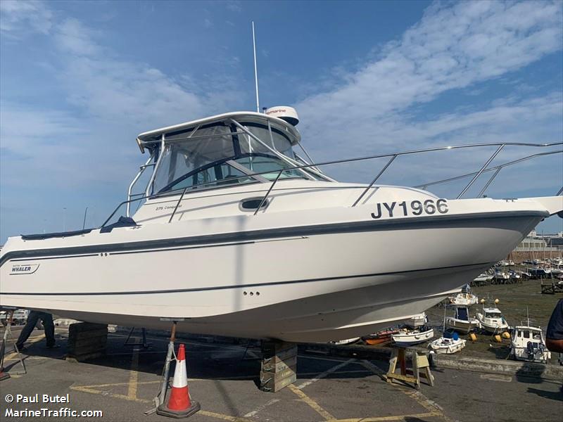 tonic (Pleasure craft) - IMO , MMSI 235118171, Call Sign 2DHQ5 under the flag of United Kingdom (UK)