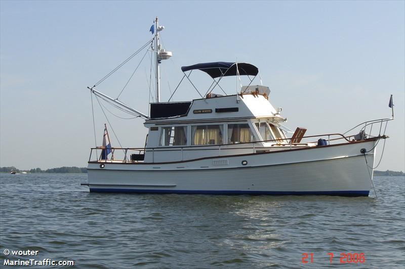 slow white (Pleasure craft) - IMO , MMSI 244615001, Call Sign PG9686 under the flag of Netherlands