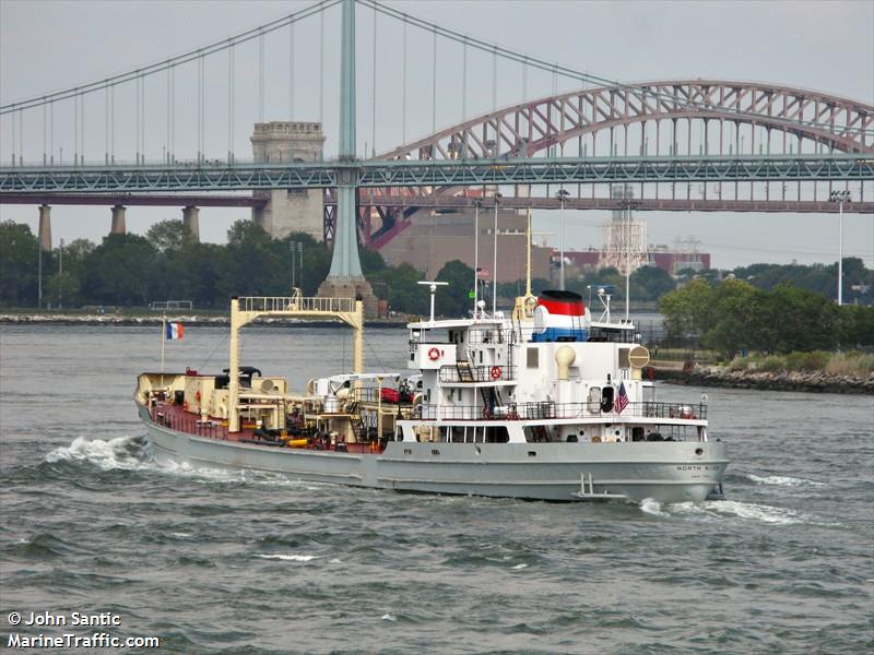 north river (Tanker) - IMO , MMSI 367074110, Call Sign WYR2549 under the flag of United States (USA)