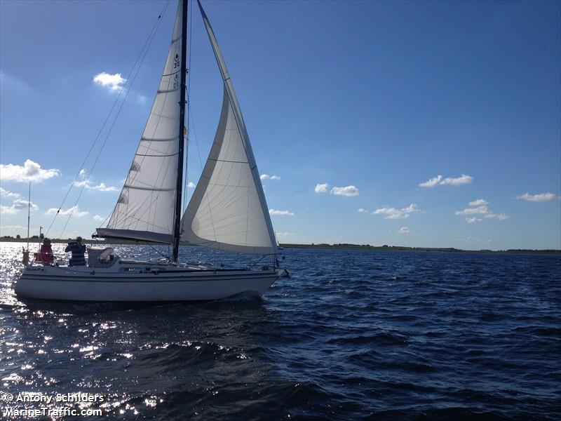 guapa (Sailing vessel) - IMO , MMSI 205737300, Call Sign OS7373 under the flag of Belgium