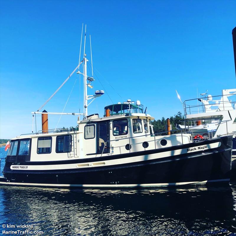 black magic (Pleasure craft) - IMO , MMSI 316031046 under the flag of Canada