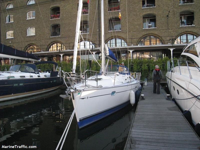 blue moon (Pleasure craft) - IMO , MMSI 205025700, Call Sign OS6799 under the flag of Belgium