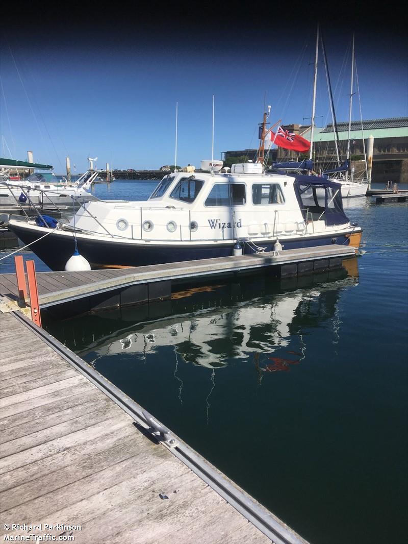 wizard (Pleasure craft) - IMO , MMSI 235078384, Call Sign 2BCJ2 under the flag of United Kingdom (UK)