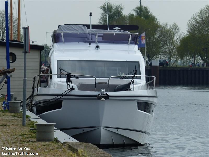 little bandit (Pleasure craft) - IMO , MMSI 244013493, Call Sign PE9851 under the flag of Netherlands