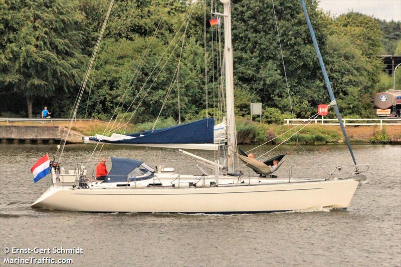 lark (Sailing vessel) - IMO , MMSI 244020568, Call Sign PC8665 under the flag of Netherlands