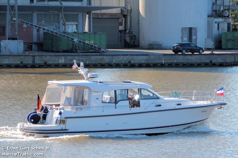 taurus (Pleasure craft) - IMO , MMSI 211681940, Call Sign DG8664 under the flag of Germany