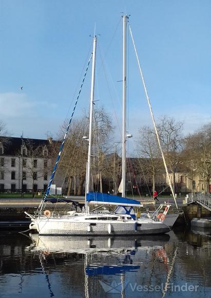 petrel (Sailing vessel) - IMO , MMSI 227063270, Call Sign FGG9302 under the flag of France