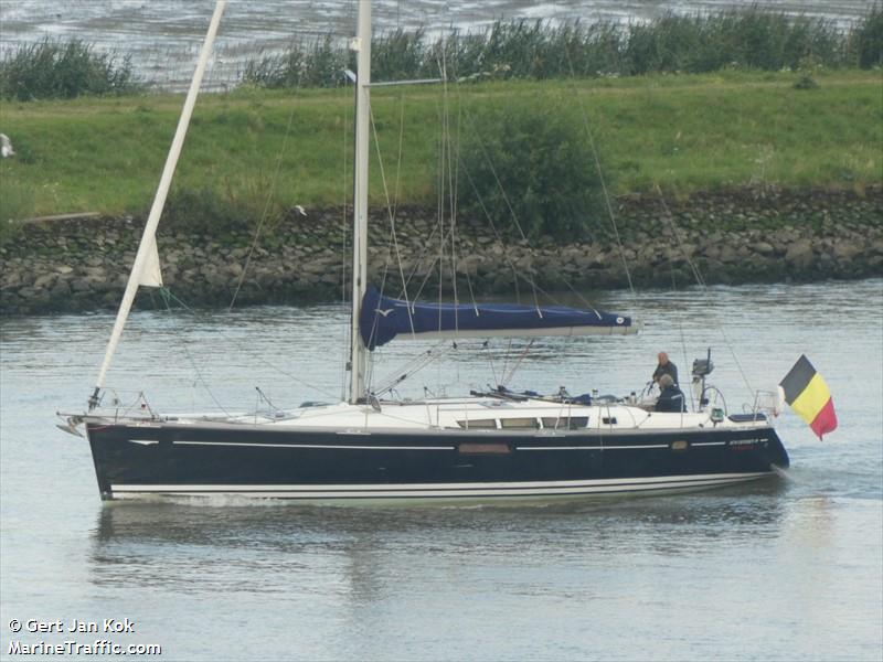 coast breeze (Pleasure craft) - IMO , MMSI 205637210, Call Sign OR6372 under the flag of Belgium
