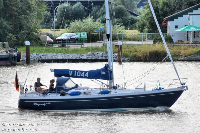 rhapsody (Pleasure craft) - IMO , MMSI 211352670, Call Sign DD4232 under the flag of Germany