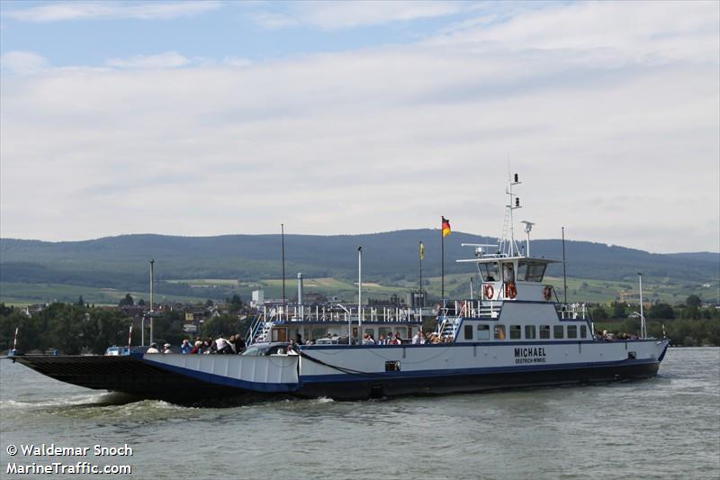 michael (Passenger ship) - IMO , MMSI 211511570, Call Sign DC4267 under the flag of Germany