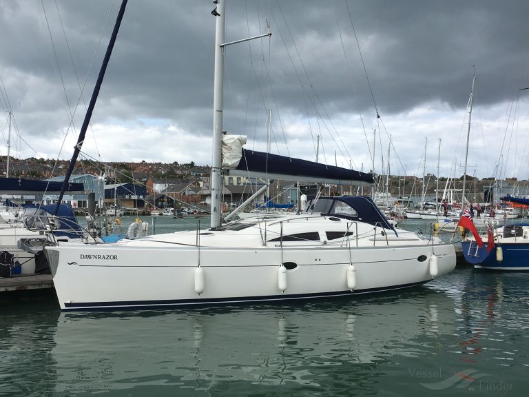 dawnrazor (Sailing vessel) - IMO , MMSI 235071308, Call Sign 2CBM3 under the flag of United Kingdom (UK)