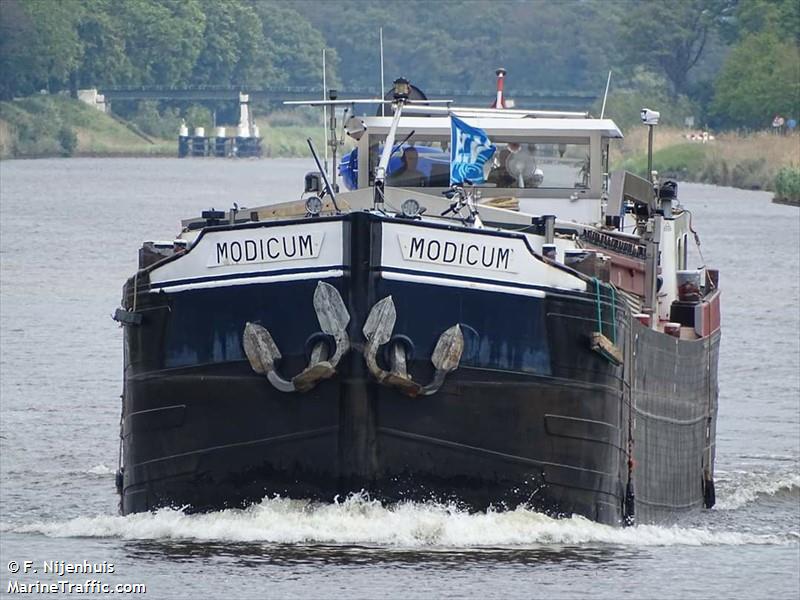 modicum (Cargo ship) - IMO , MMSI 244750601, Call Sign PA5099 under the flag of Netherlands