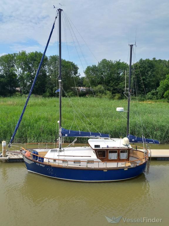 my way (Pleasure craft) - IMO , MMSI 211451570, Call Sign DC3268 under the flag of Germany