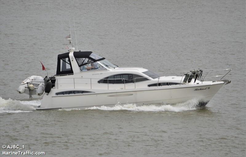 richard g (Pleasure craft) - IMO , MMSI 235024065, Call Sign MHEB5 under the flag of United Kingdom (UK)