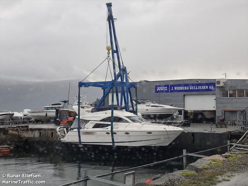 luna (Pleasure craft) - IMO , MMSI 257781490, Call Sign LG2745 under the flag of Norway