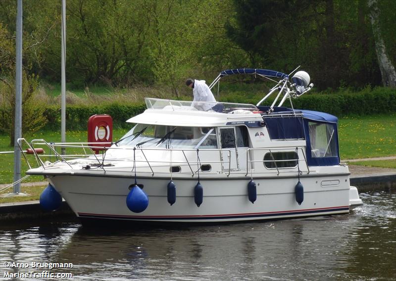 bella vista (Pleasure craft) - IMO , MMSI 211437090, Call Sign DG27312 under the flag of Germany
