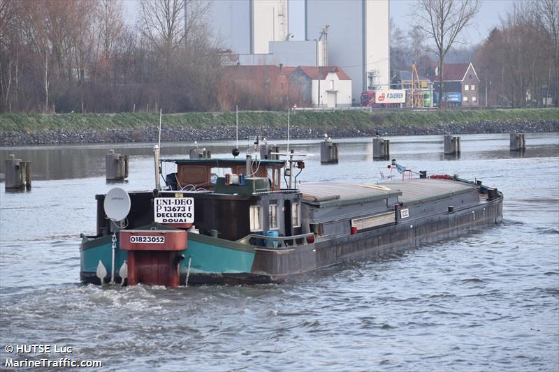 uni deo (Cargo ship) - IMO , MMSI 226002020, Call Sign FM2740 under the flag of France