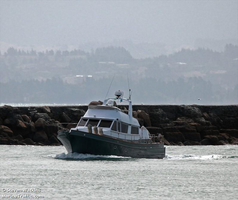 mv sadira (Pleasure craft) - IMO , MMSI 512005692, Call Sign ZMQ6839 under the flag of New Zealand