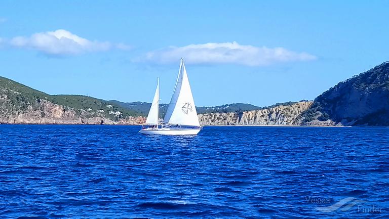 wayag (Sailing vessel) - IMO , MMSI 227403890, Call Sign FAD5435 under the flag of France