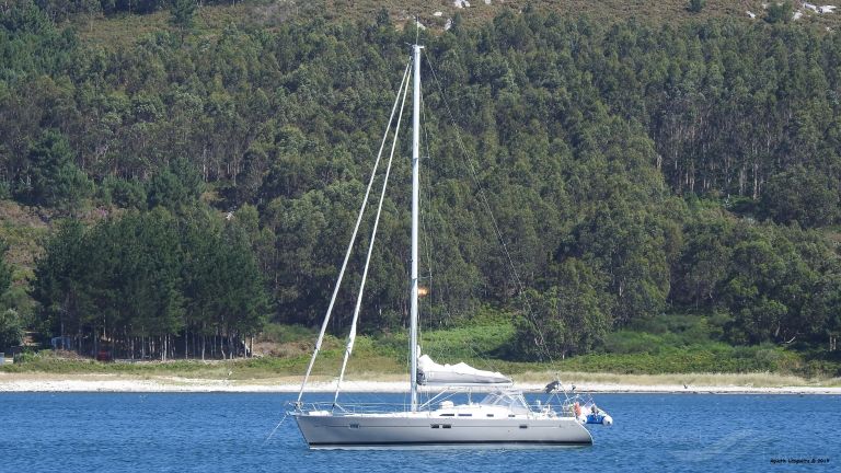 j m b (Pleasure craft) - IMO , MMSI 227583390 under the flag of France