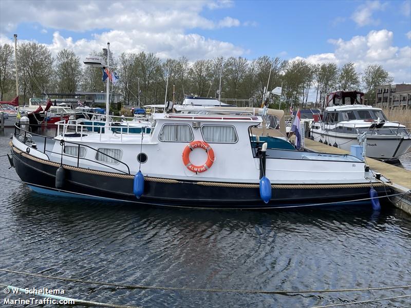 potvis (Pleasure craft) - IMO , MMSI 244130986, Call Sign PD6409 under the flag of Netherlands