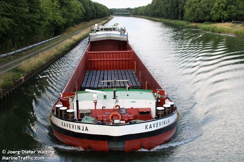 kavevinja (WIG) - IMO , MMSI 211509880, Call Sign DA5450 under the flag of Germany