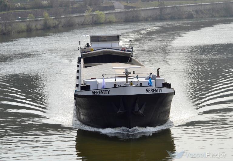 serenity (Cargo ship) - IMO , MMSI 211517600, Call Sign DJ4398 under the flag of Germany