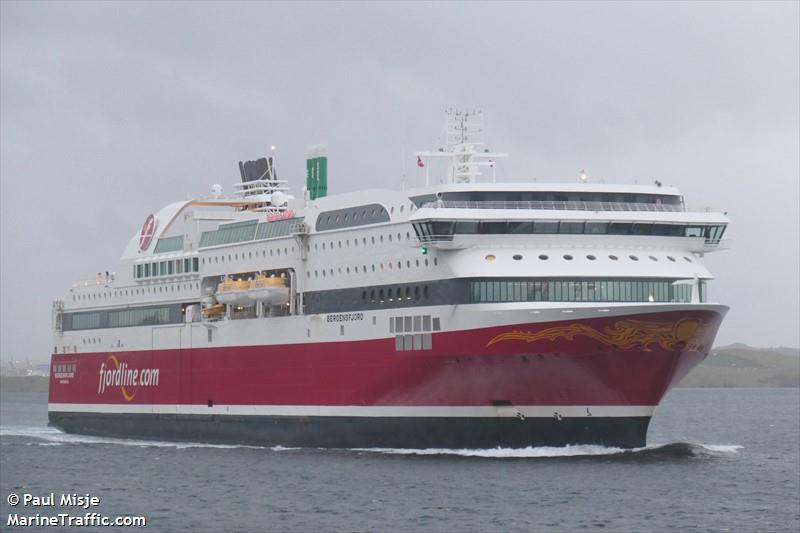 bergensfjord (Passenger/Ro-Ro Cargo Ship) - IMO 9586617, MMSI 219348000, Call Sign OYPJ2 under the flag of Denmark