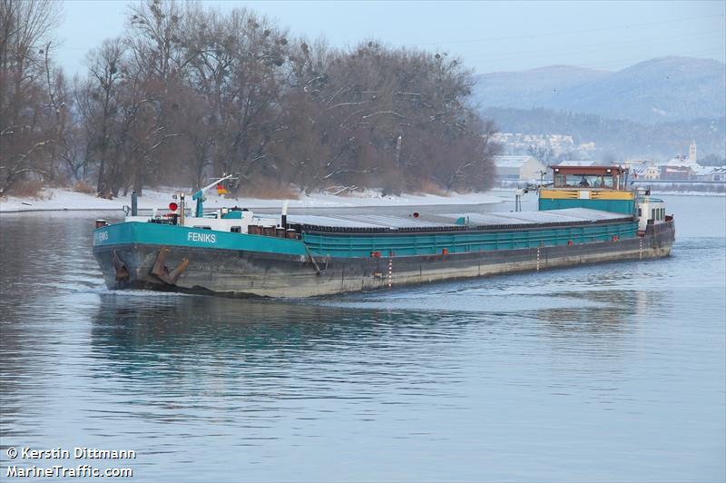 feniks (Cargo ship) - IMO , MMSI 238072940, Call Sign 9A2802 under the flag of Croatia