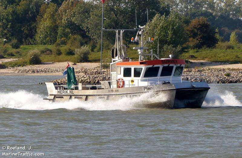 pien (Dredging or UW ops) - IMO , MMSI 244013482, Call Sign PF6424 under the flag of Netherlands