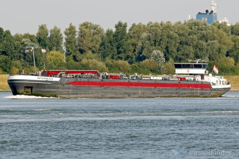 intermezzo (Tanker) - IMO , MMSI 244020684, Call Sign PD2504 under the flag of Netherlands