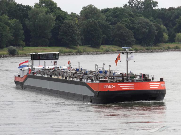 synthese 4 (Tanker) - IMO , MMSI 244660047, Call Sign PD5964 under the flag of Netherlands